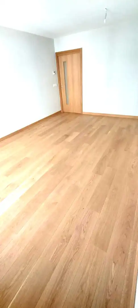 Habitación de Piso de alquiler en Vigo  con Calefacción, Parquet y Trastero