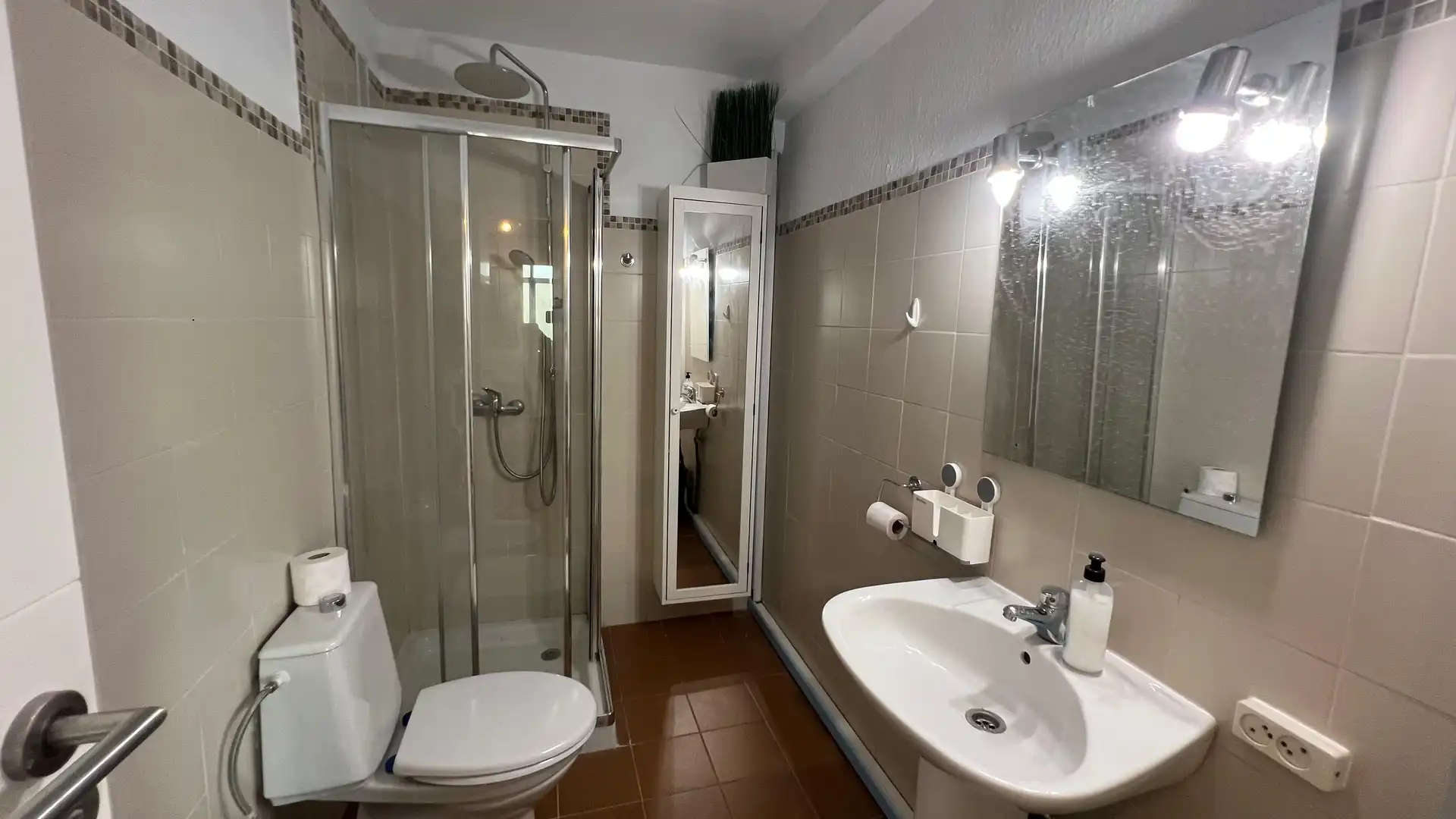 Baño de Piso de alquiler en Santa Cruz de Tenerife con Jardín privado, Terraza y Amueblado