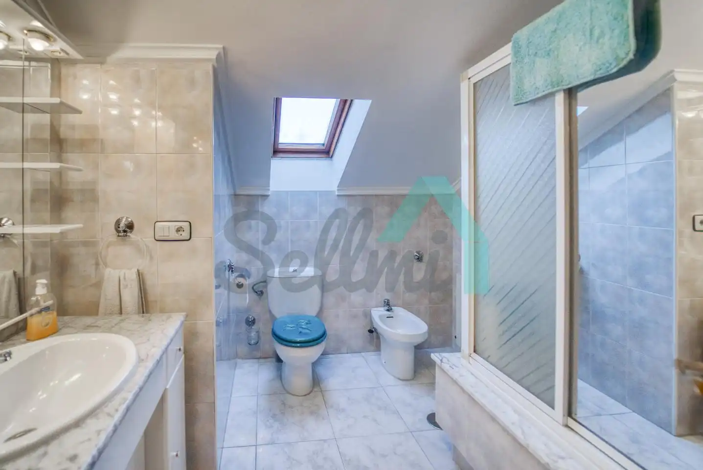 Bathroom of Houses for sale in Morcín  with Heating, Private garden and Terrace