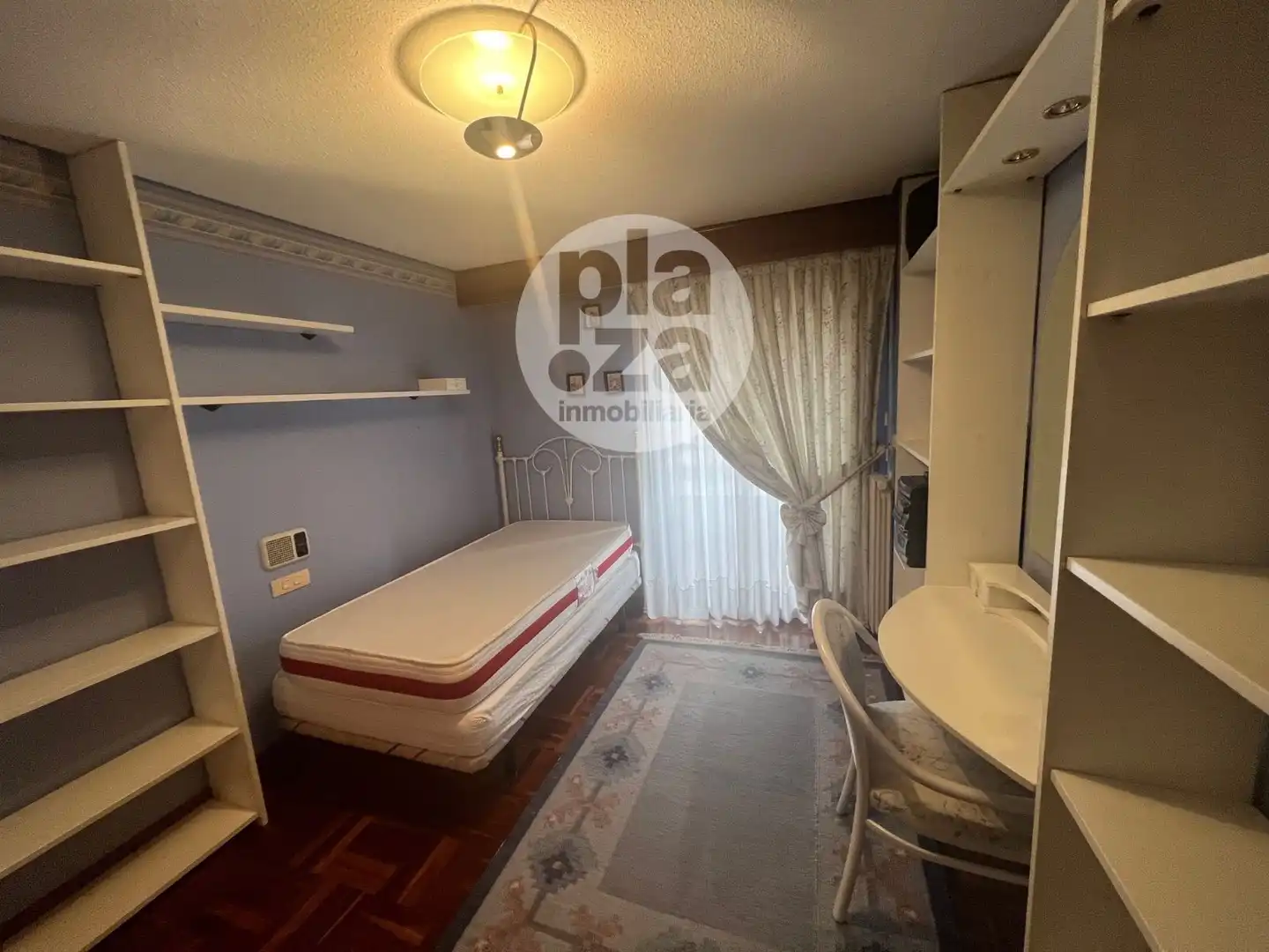 Schlafzimmer von Wohnung zur Miete in Burgos mit Heizung, Terrasse und Abstellraum