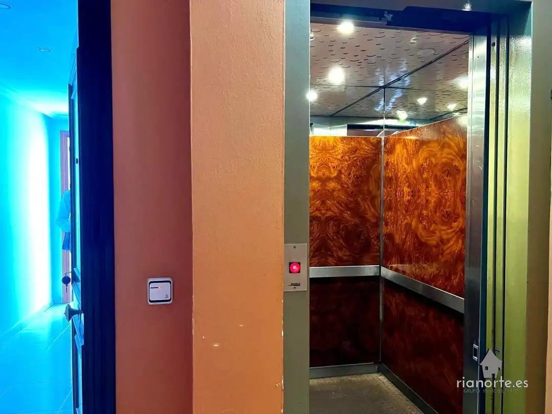 Oficina en venda en Langreo amb Aire condicionat i Calefacció