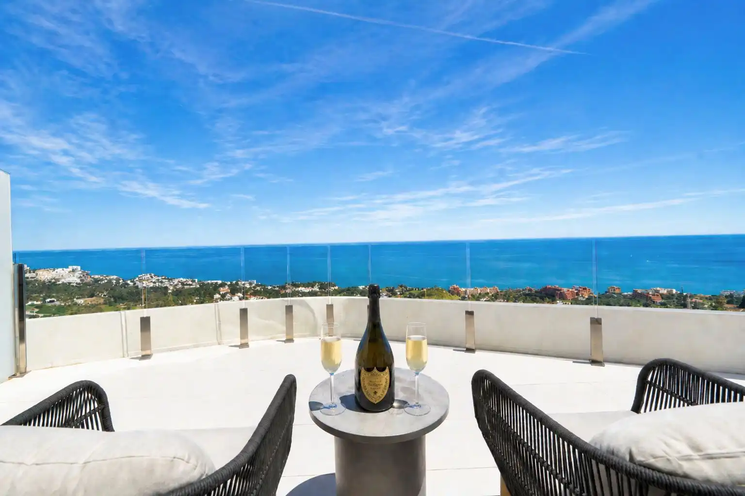 Terraza de Ático en venta en Benalmádena con Jardín privado, Alarma y Piscina comunitaria
