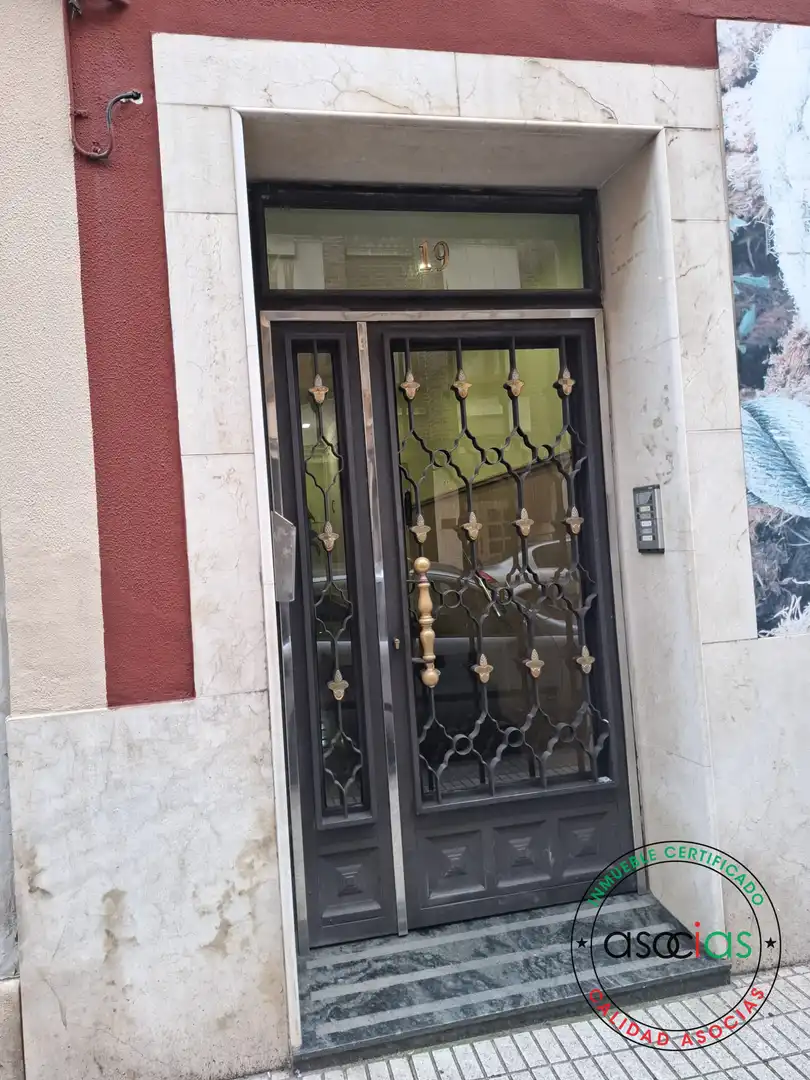 Pis en venda en Gijón  amb Calefacció
