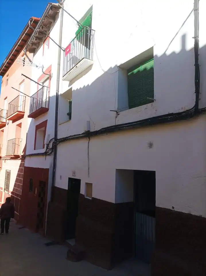 Vista exterior de Casa o chalet en venta en Torrijo de la Cañada con Amueblado y Balcón