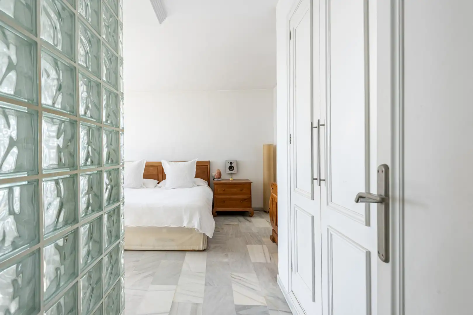 Dormitori de Apartament en venda en Nueva Andalucía