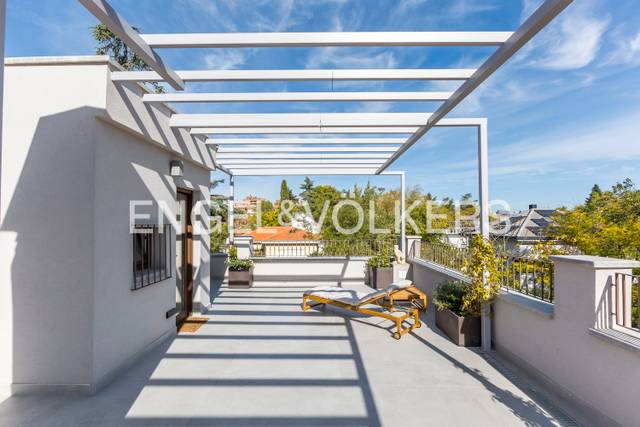 Casa-chalet en Alquiler en Hispanoamérica - Bernabéu