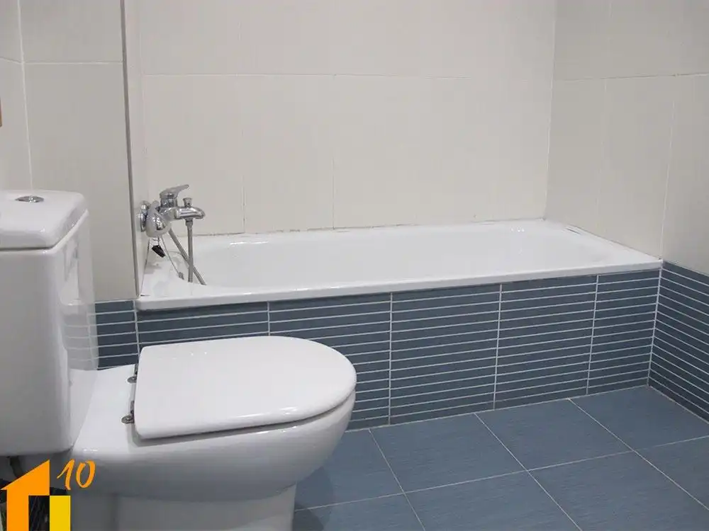 Bany de Pis en venda en Burgos amb Calefacció, Terrassa i Traster