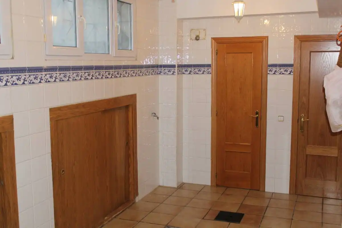 Bathroom of Detached homes for sale in Ciudad Real  with Air Conditioner, Heating and Terrace