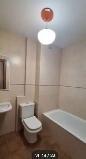 Bathroom of Flat for sale in Sevilla  with Air Conditioner