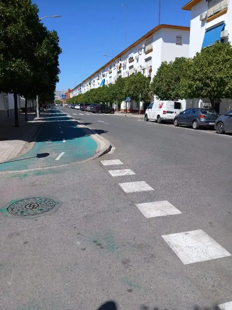 Exterior view of Flat for rent in  Sevilla Capital  with Air Conditioner