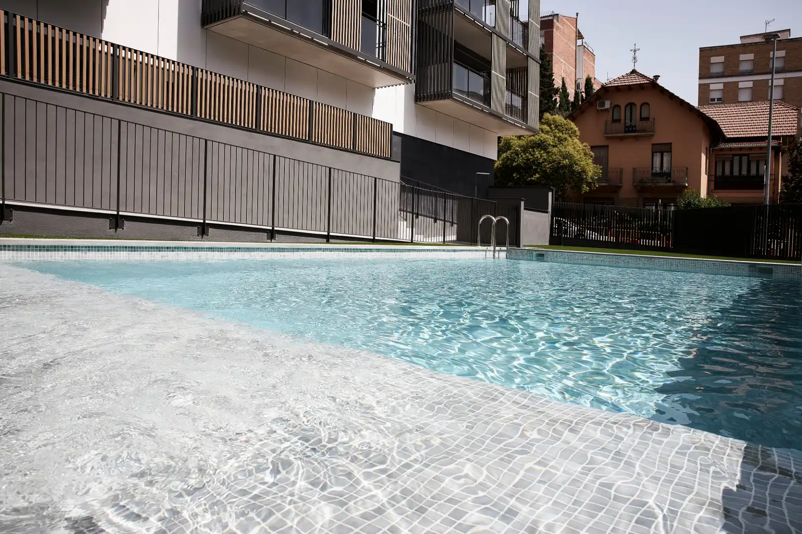 Bajo de obra nueva con terraza en venta en Carrer de València 9, imagen 15
