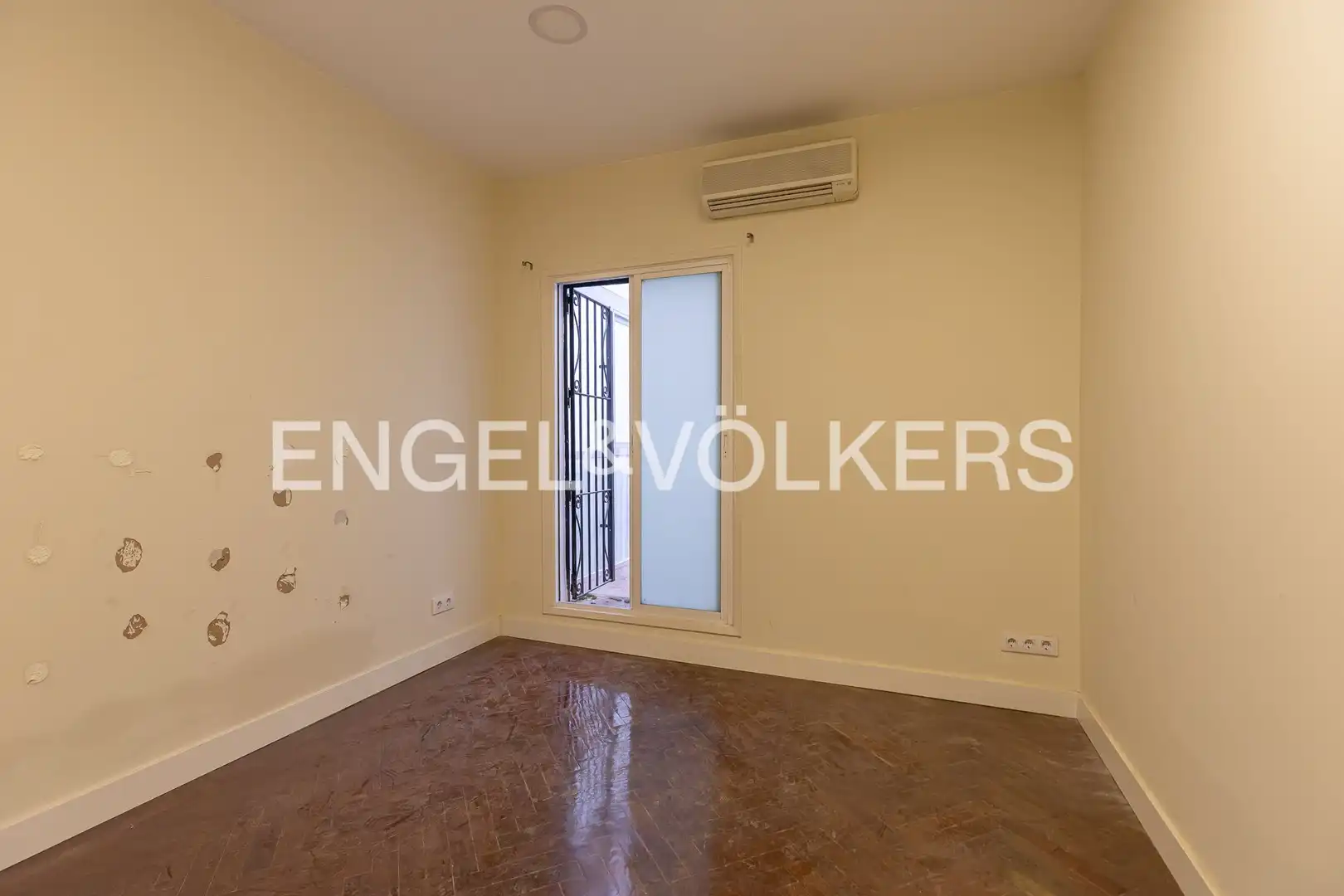 Balcony of Flat for sale in Madrid  with Heating