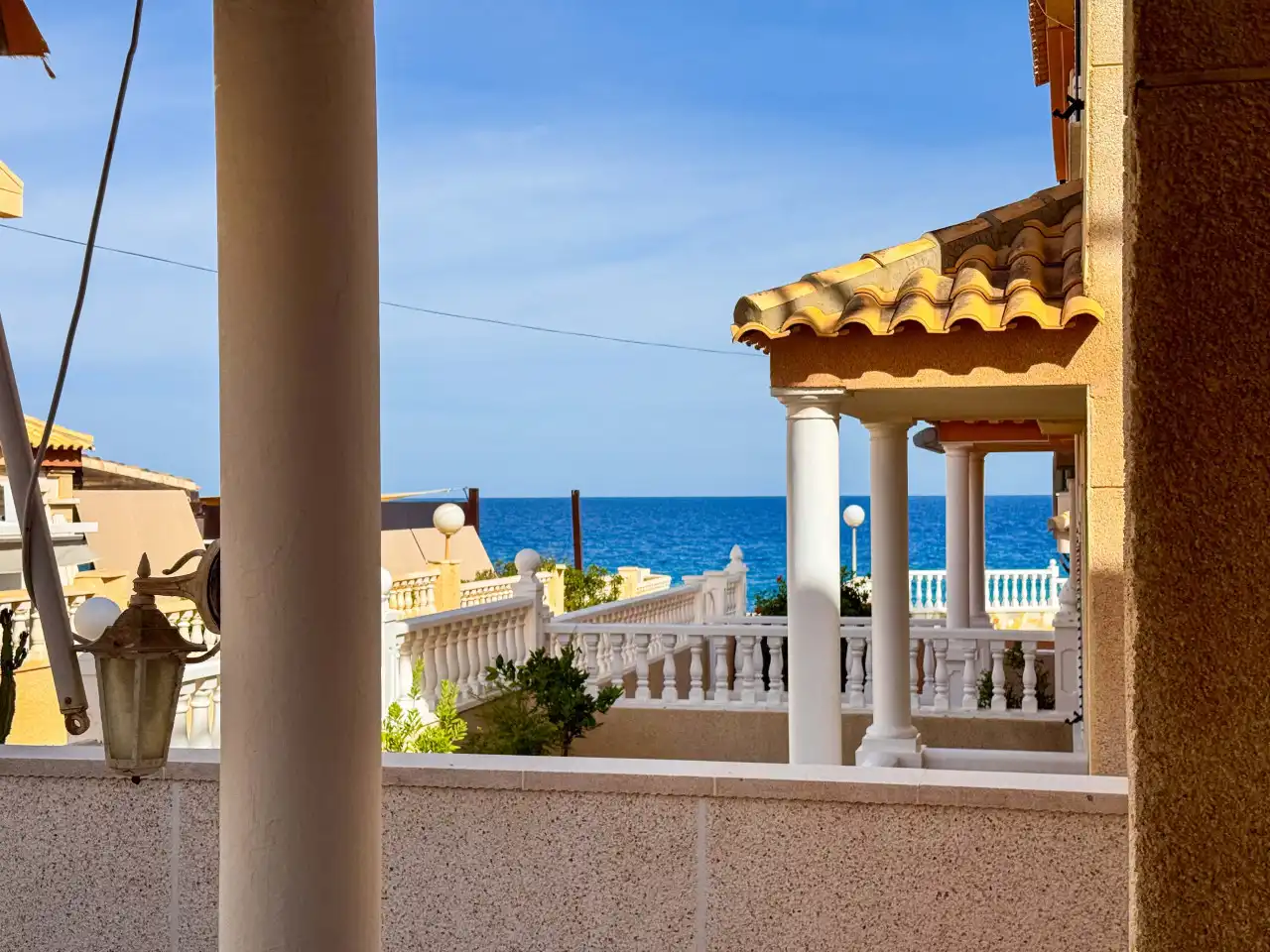 Terrassa de Casa adosada en venda en Torrevieja amb Aire condicionat, Calefacció i Jardí privat