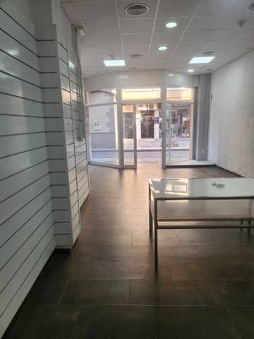 Local comercial en Alquiler en Carrer del Treball en Playa Puerto de Sagunto