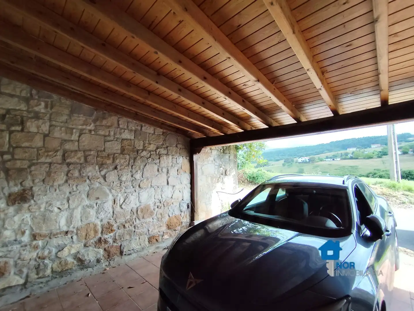 Parking de Casa adosada en venta en Bareyo con Terraza y Trastero