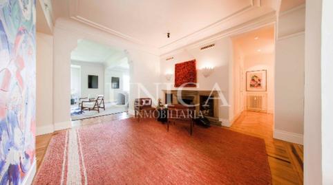 Foto 2 de Piso en venta en Almagro, Madrid