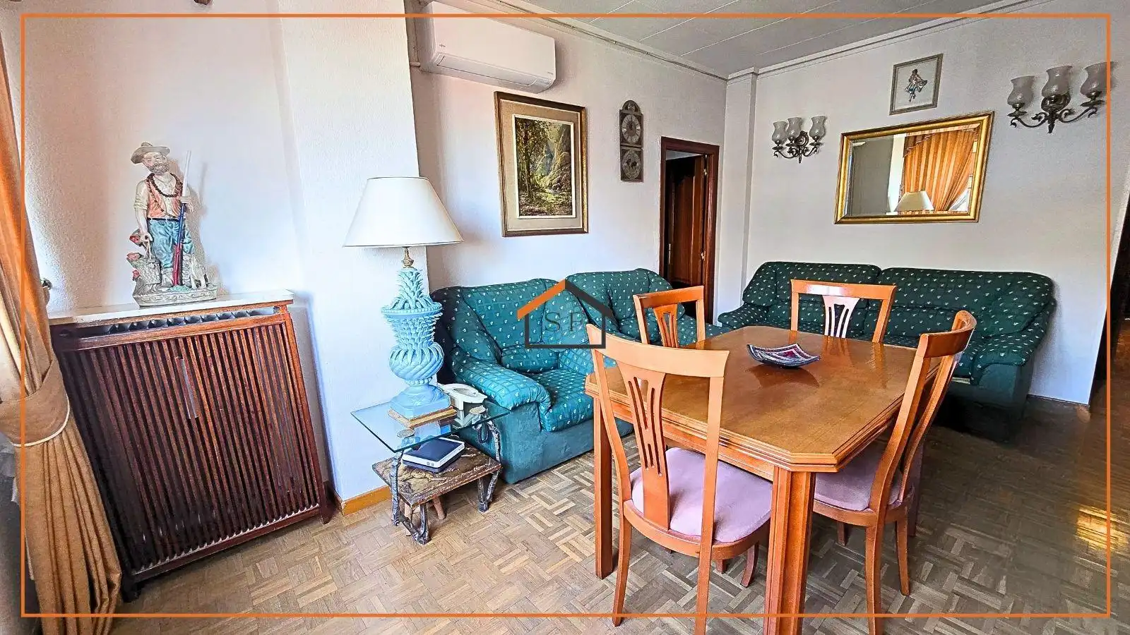 Wohnzimmer von Wohnung zum Verkauf in Madrid mit Klimaanlage, Heizung und Parkett
