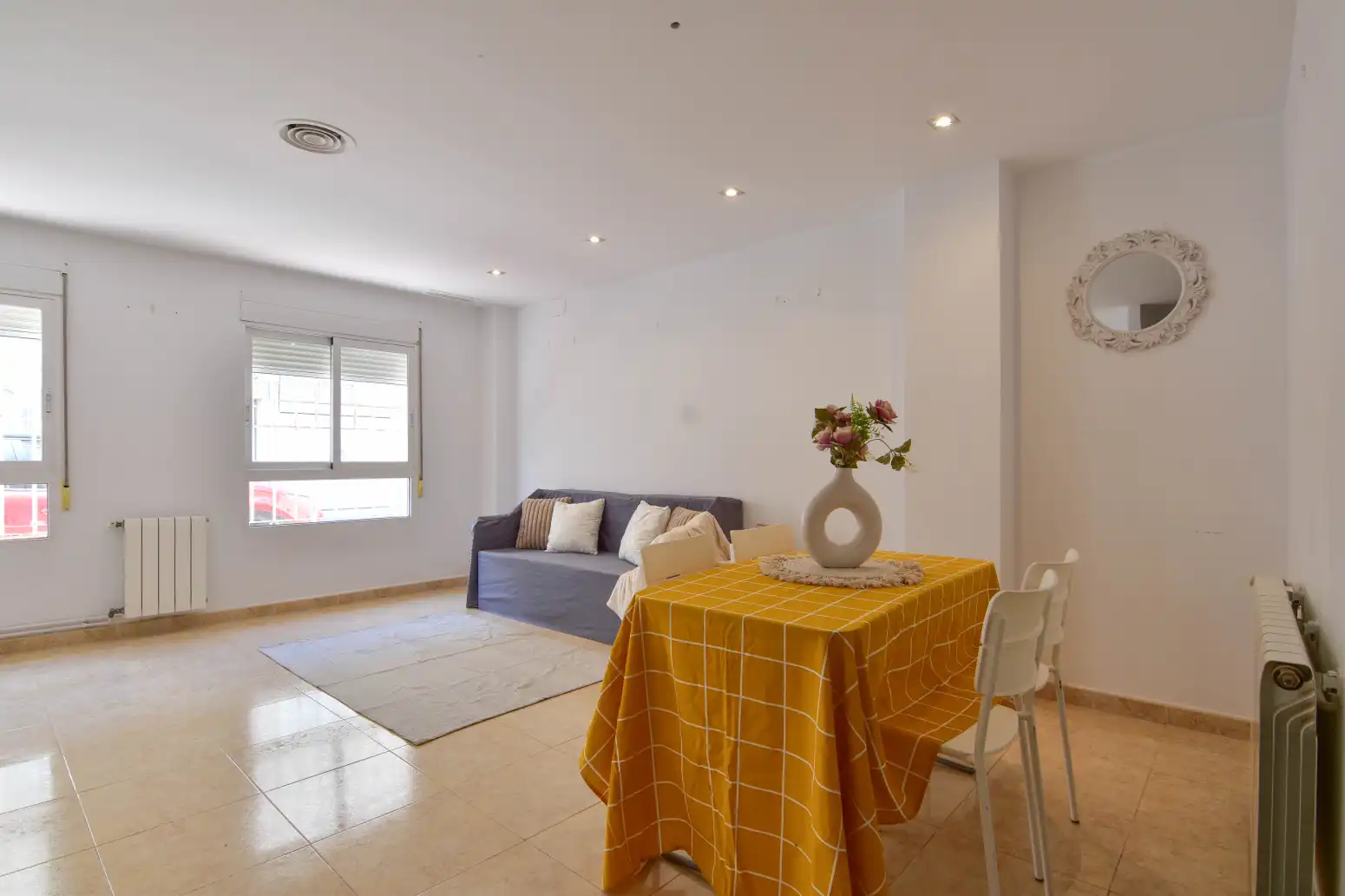 Living room of Detached homes for sale in Emperador  with Heating, Terrace and Balcony