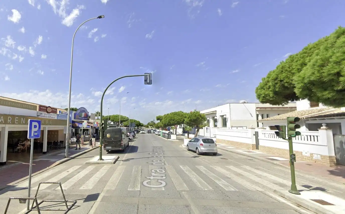 Local comercial en venta en Carretera BARROSA DE LA