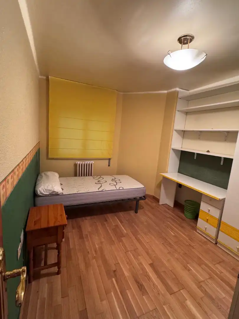 Bedroom of Flat for rent in Lleida  with Air Conditioner, Heating and Terrace