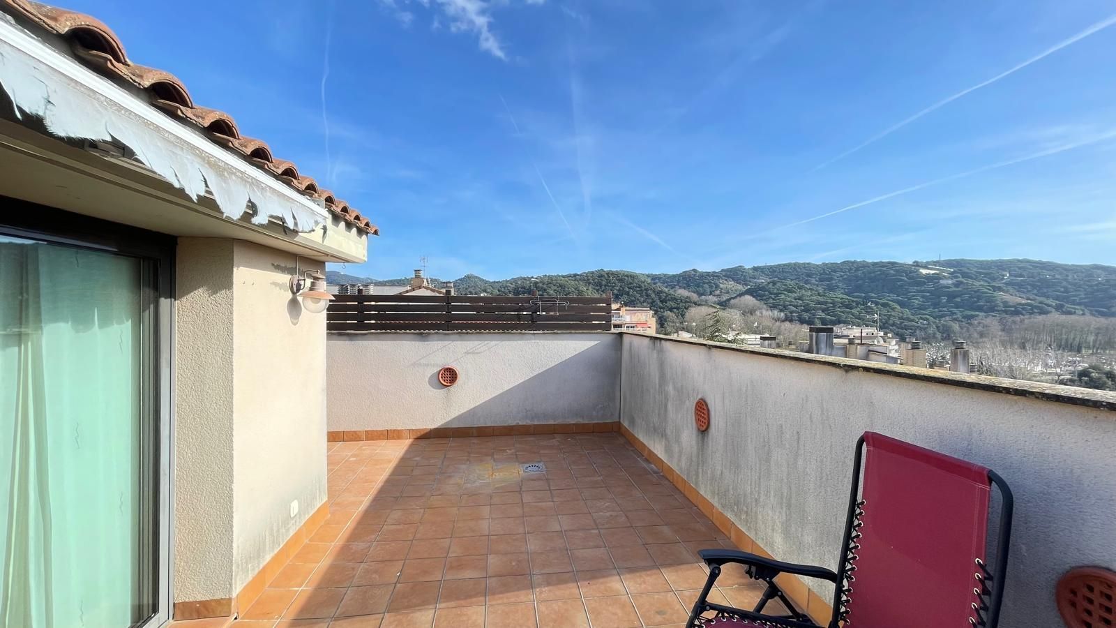 Terrassa de Àtic en venda en Sant Cebrià de Vallalta amb Calefacció, Terrassa i Piscina comunitària