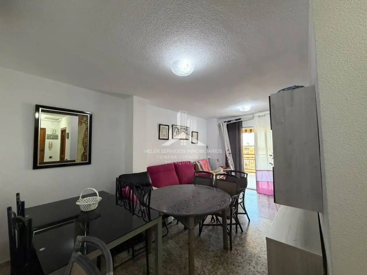 Flat with pool to rent in Calle Palmeral