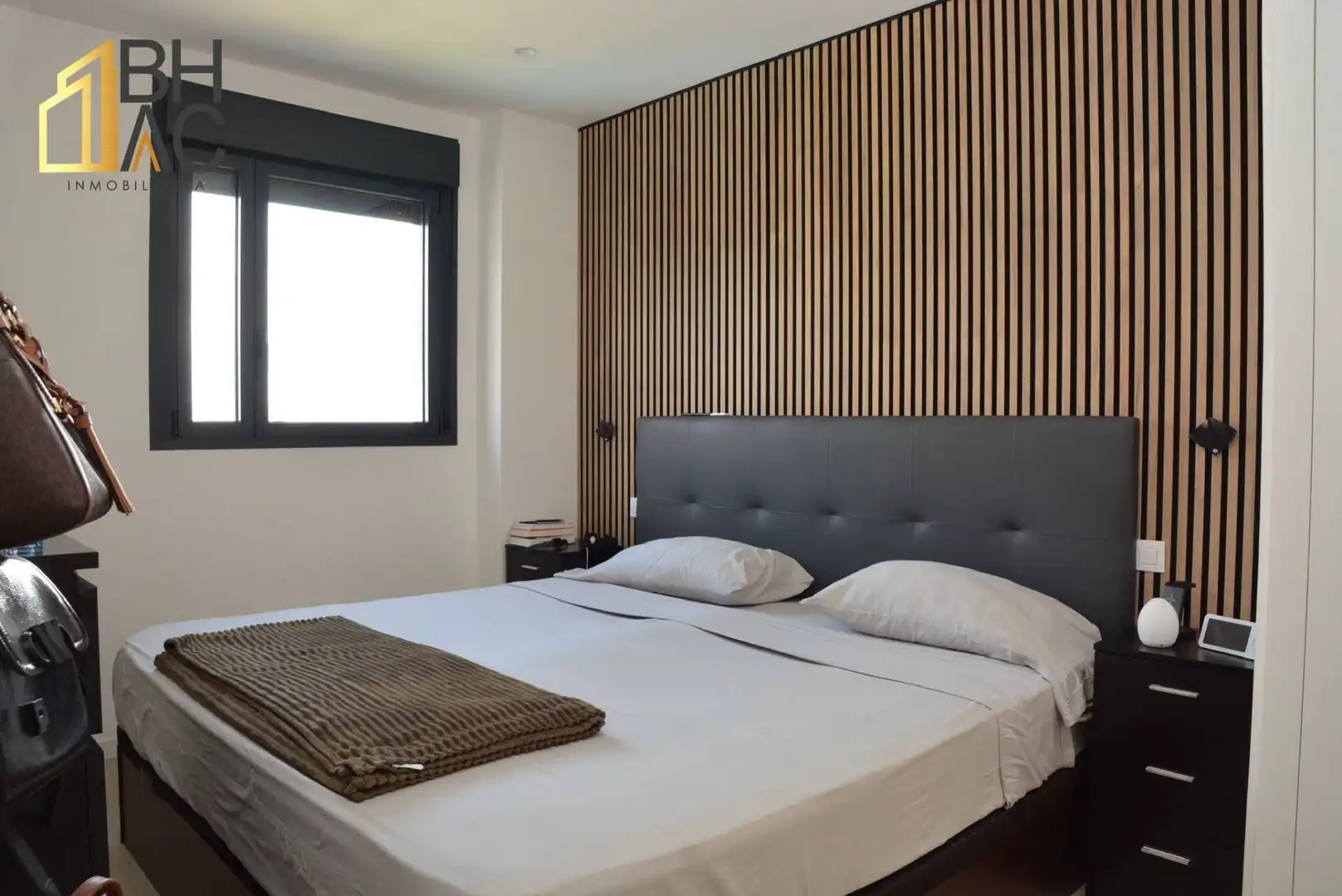 Schlafzimmer von Dachboden zum Verkauf in Alcalá de Henares mit Klimaanlage, Heizung und Terrasse