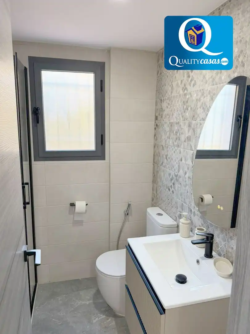 Badezimmer von Wohnung zur Miete in Mutxamel mit Klimaanlage, Terrasse und Gemeinschaftspool