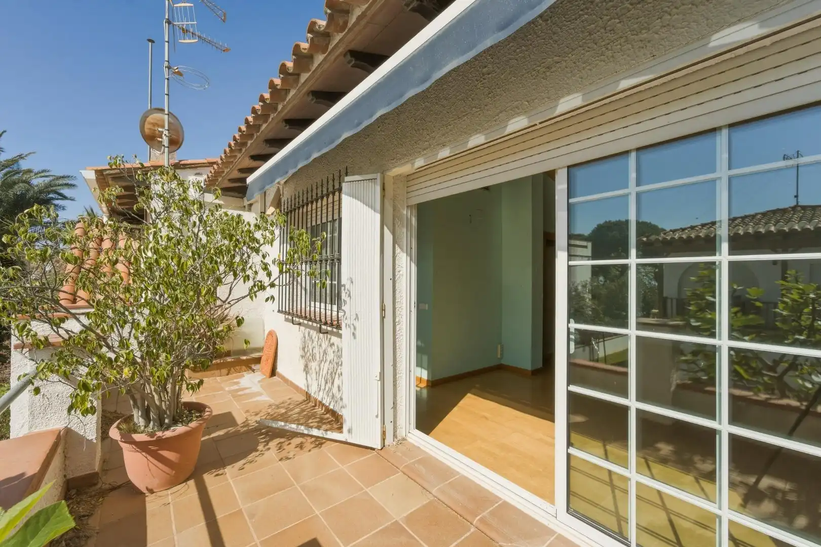 Casa amb terrassa en venda a Can Girona - Terramar - Vinyet, imagen 20