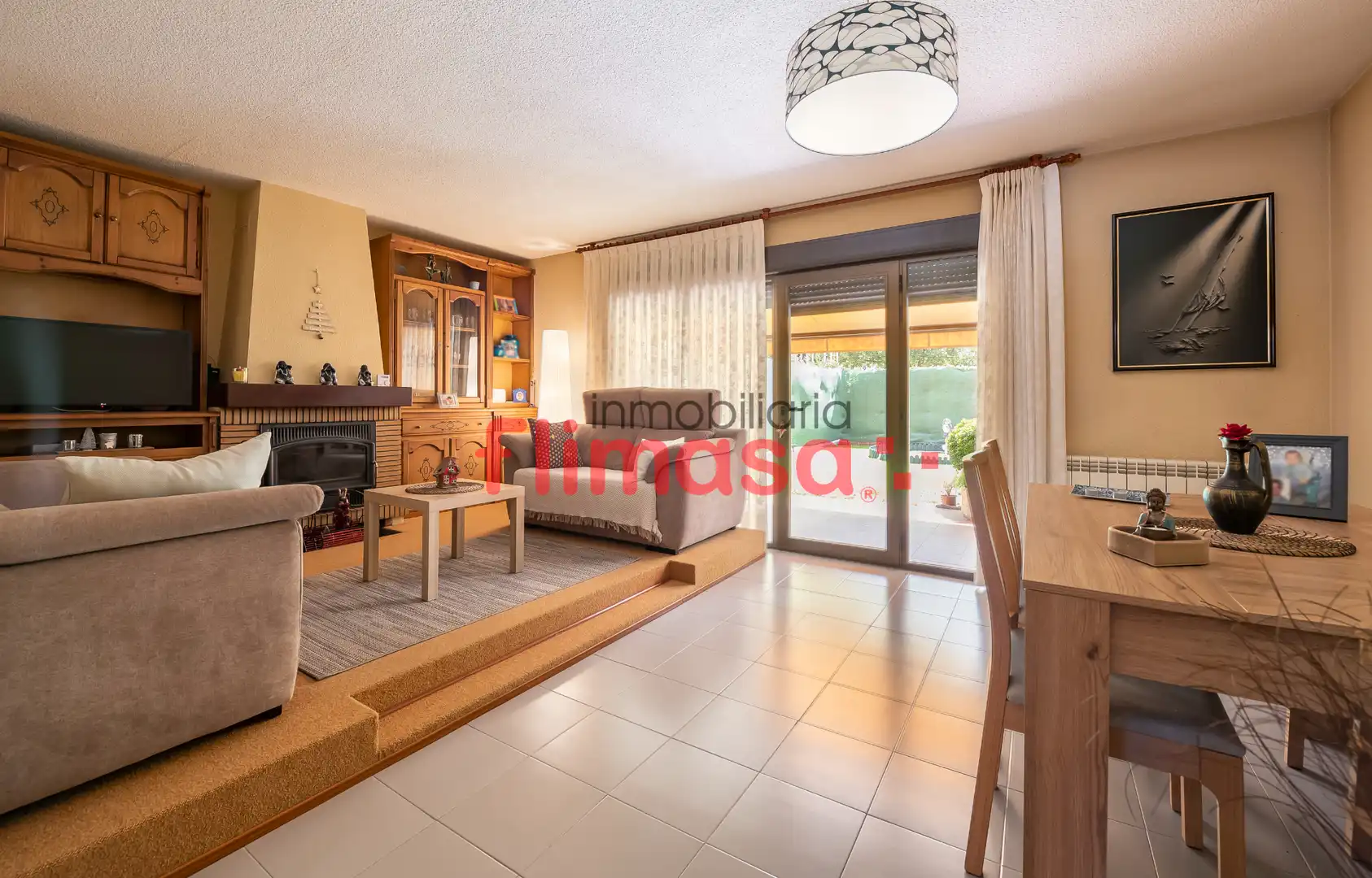 Sala d'estar de Casa adosada en venda en Villaviciosa de Odón amb Calefacció, Jardí privat i Traster