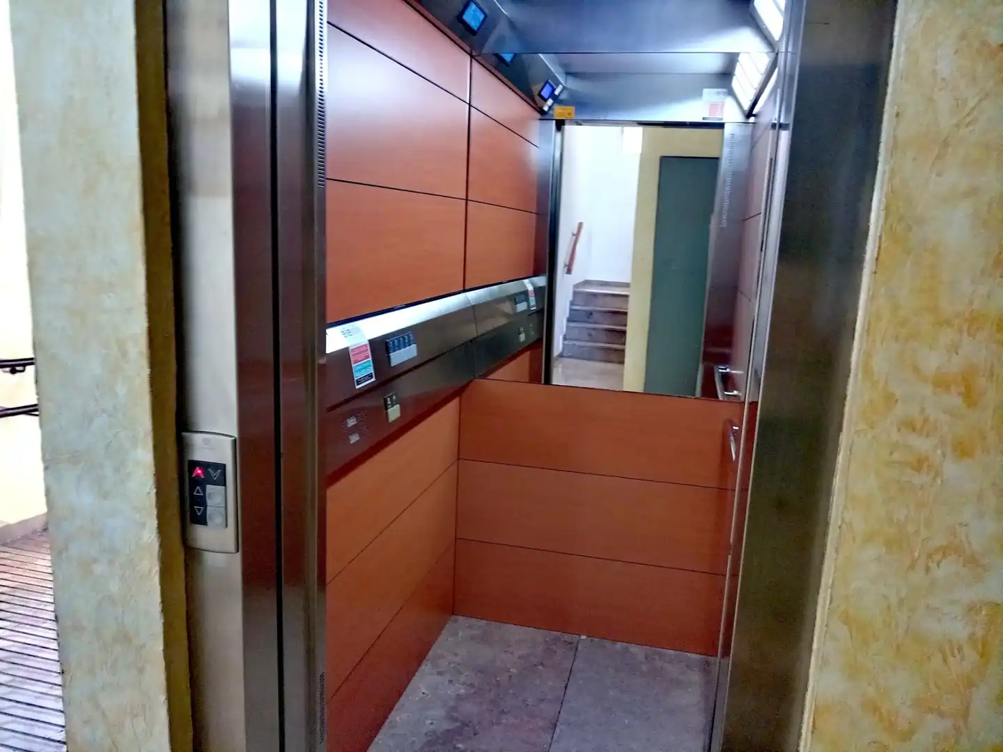 Flat for sale in Murcia  with Air Conditioner, Heating and Storage room