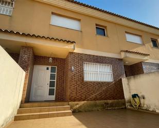 Exterior view of Single-family semi-detached for sale in Cullera  with Terrace, Swimming Pool and Balcony