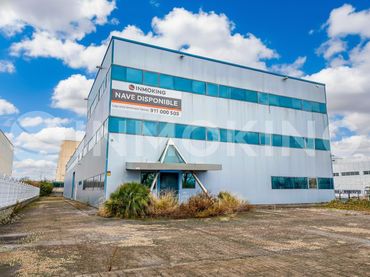 Industriegebäude zur Miete in Los Olivos - Los Ángeles