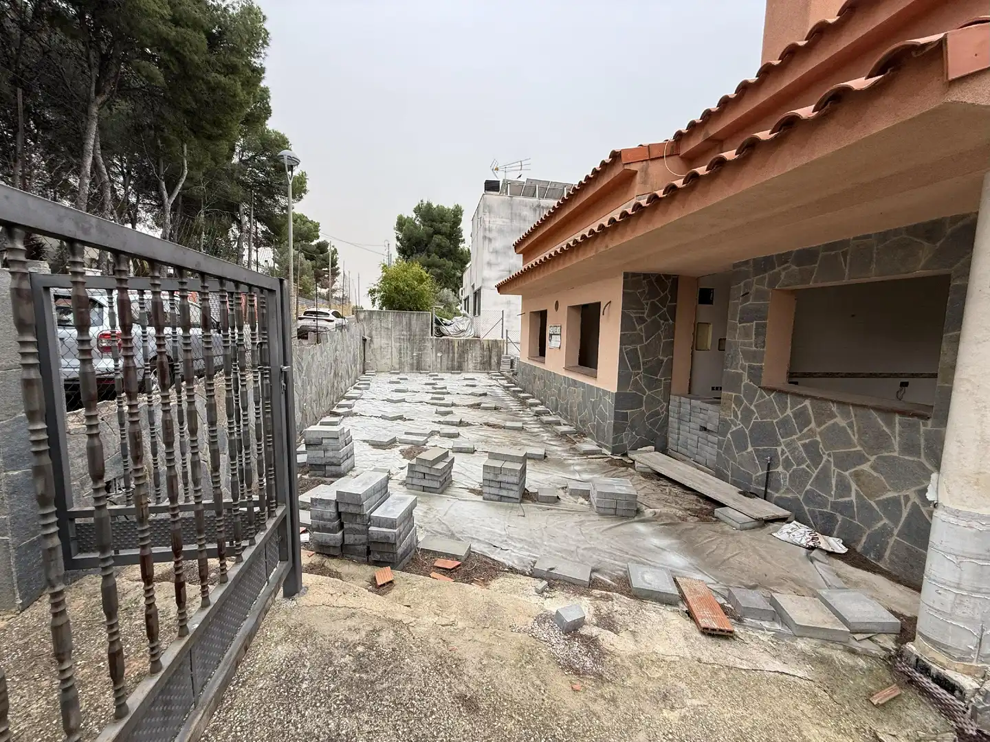 Vista exterior de Casa o chalet en venta en Bellvei con Terraza