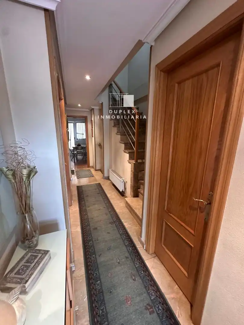 Casa adosada en venta en Cuenca con Calefacción, Terraza y Amueblado