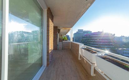 Terrace of Flat for sale in  Barcelona Capital  with Air Conditioner, Heating and Private garden