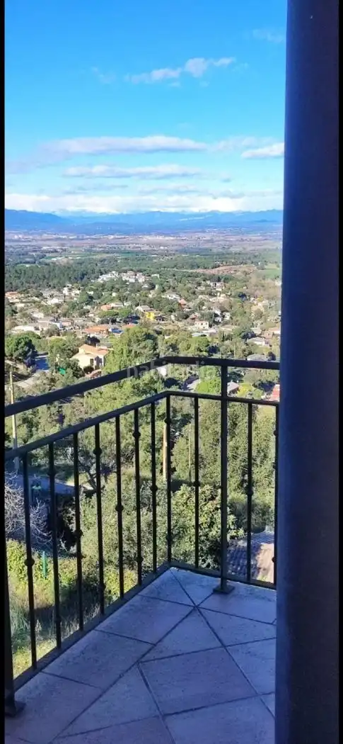 Casa en venda a Avinguda Sant Jordi 1