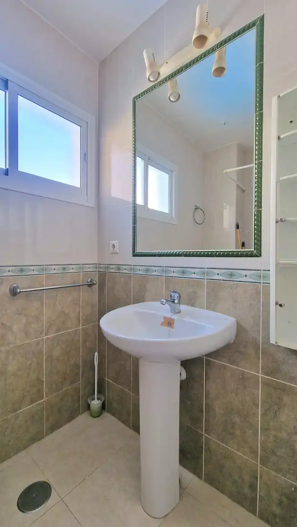 Bathroom of Study for sale in Fuengirola  with Community pool