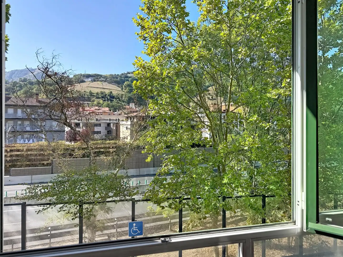 Außenansicht von Wohnung zum Verkauf in Ordizia mit Heizung und Balkon