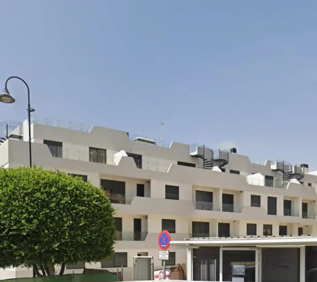 Vista exterior de Piso en venta en Mijas con Parquet, Terraza y Trastero