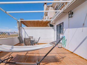 Terraced house with balcony for sale in Calle Calle Martin Luther King