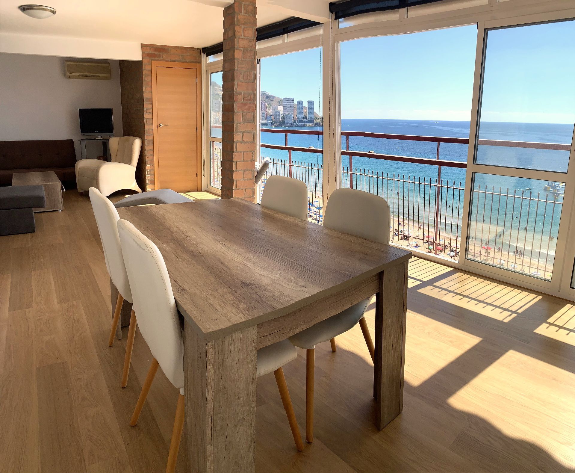 Dining room of Apartment to rent in Benidorm  with Air Conditioner and Heating