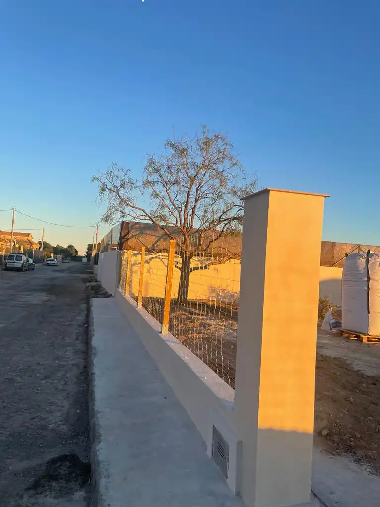 Vista exterior de Terreno en venta en Los Alcázares