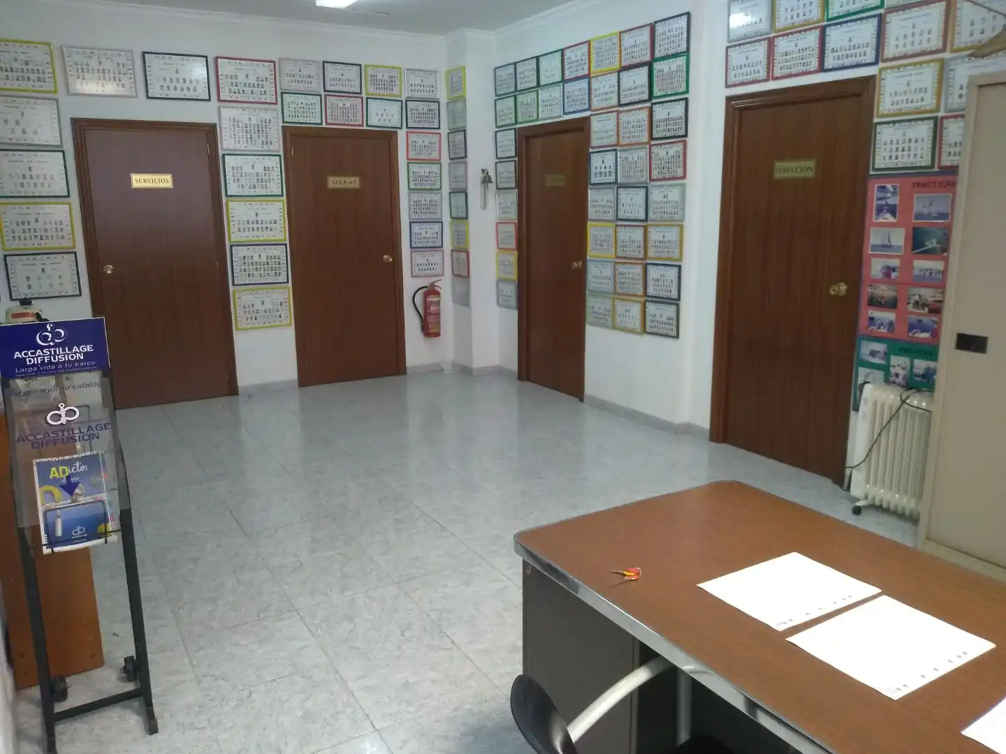 Local en venta en Castellón de la Plana / Castelló de la Plana con Aire acondicionado, Terraza y Amueblado