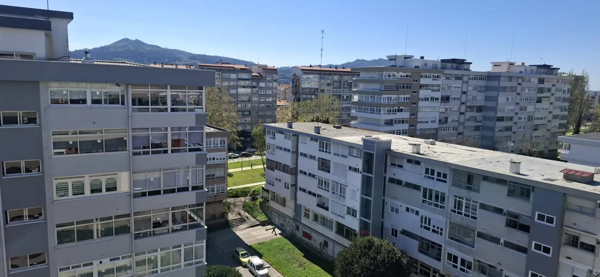 Vista exterior de Pis en venda en Vigo  amb Terrassa, Traster i Moblat
