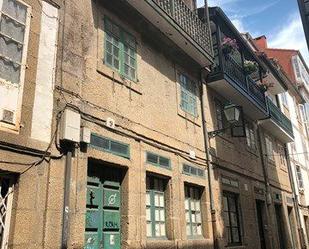 Vista exterior de Casa adosada en venda en Santiago de Compostela 