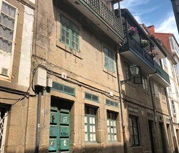 Vista exterior de Casa adosada en venda en Santiago de Compostela 