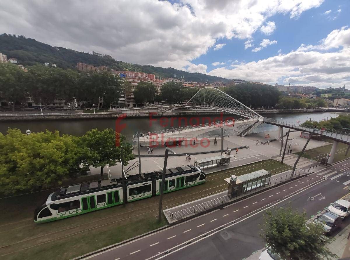 Parking of Flat to rent in Bilbao   with Air Conditioner, Heating and Terrace