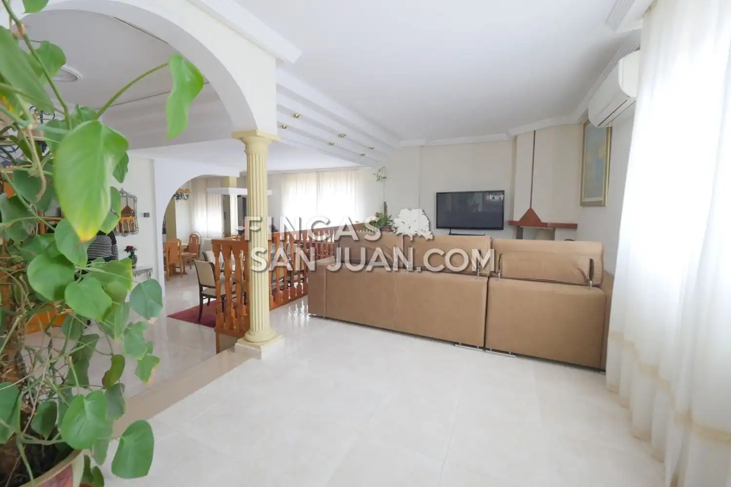 Sala de estar de Casa o chalet en venta en Mutxamel con Terraza, Piscina y Balcón