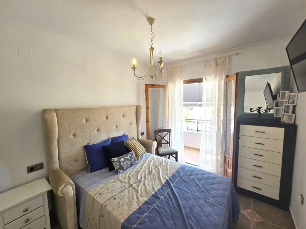 Habitación de Casa o chalet en venta en Torrevieja con Piscina y Amueblado